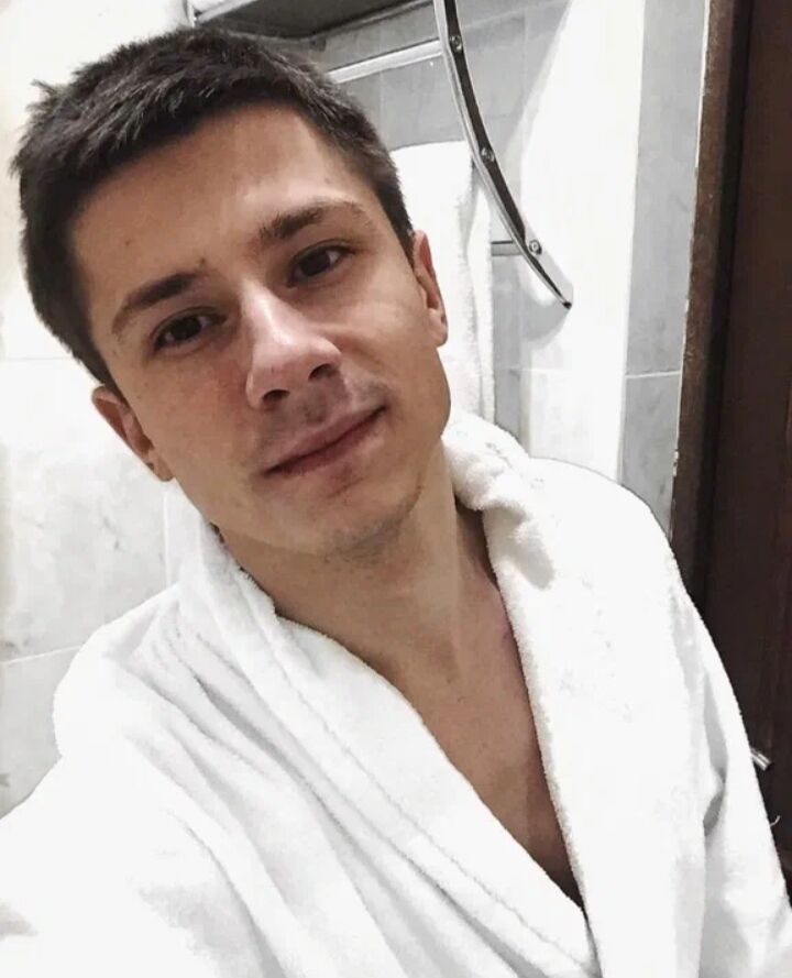  ,   , 28 ,   ,   