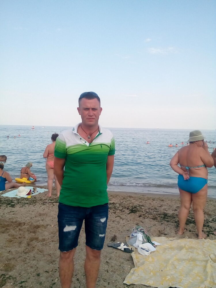  15847667  , 36 ,    