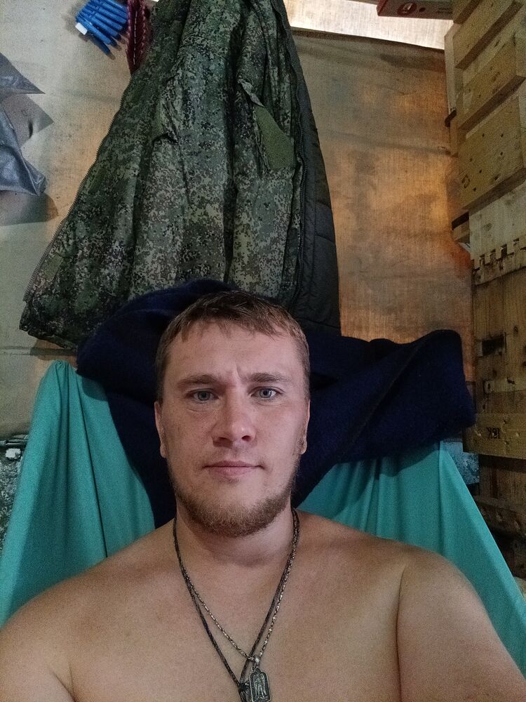  49683487  , 42 ,    