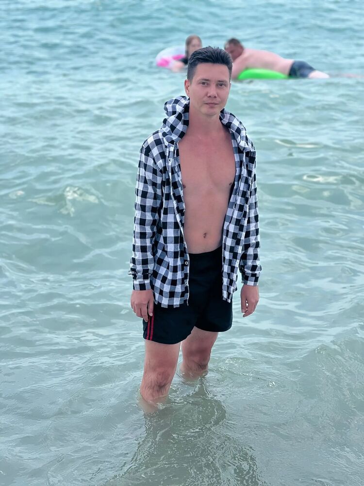  ,   Andrey, 33 ,   ,   