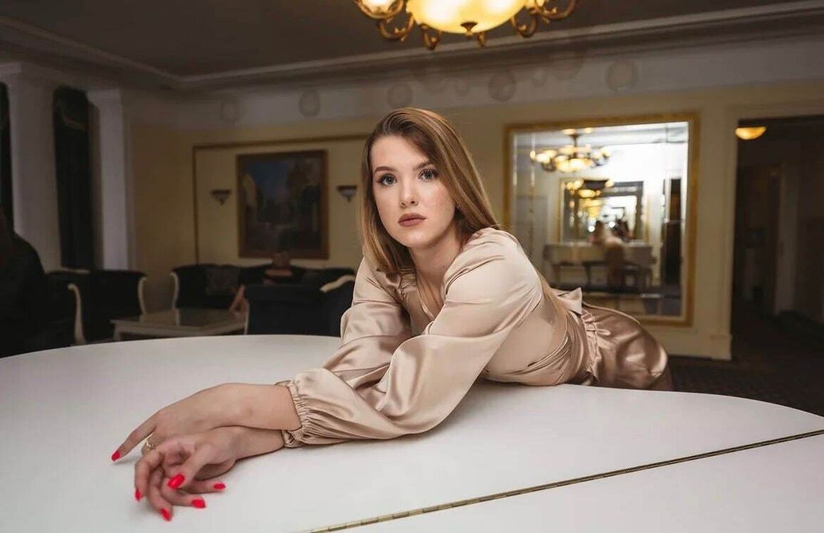  37720637  , 22 ,    -