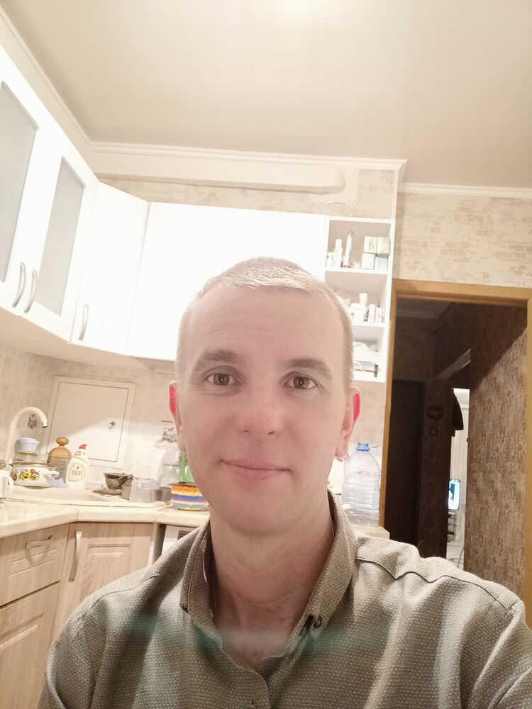  28013477  , 44 ,    