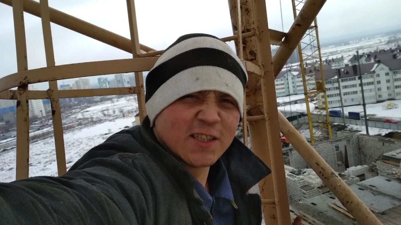  30886127  , 28 ,    