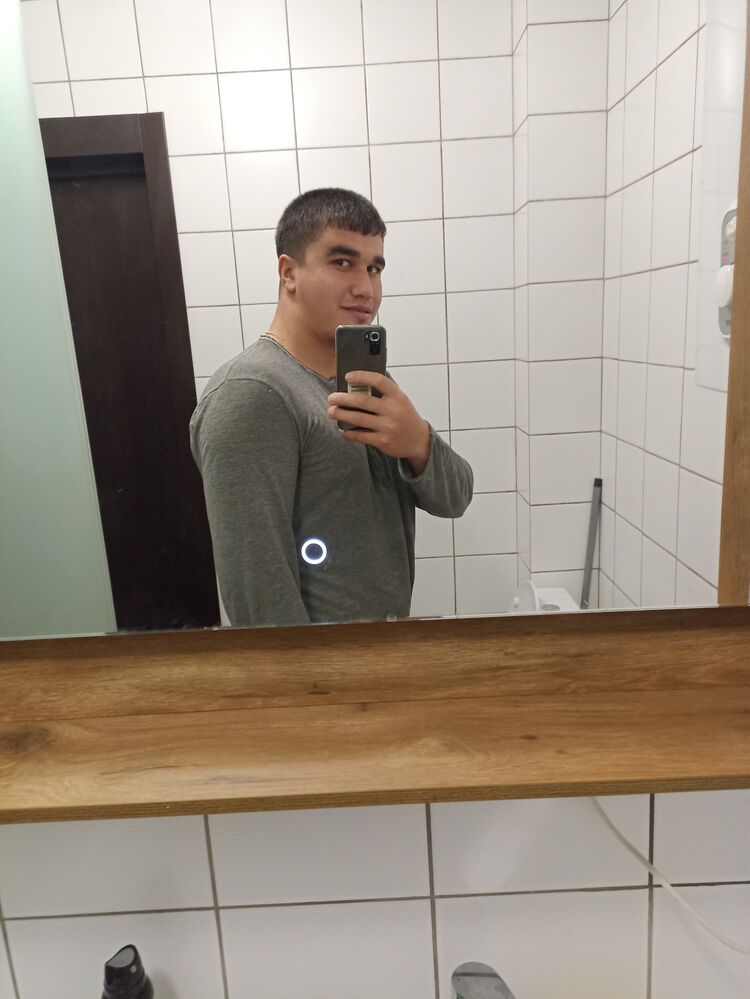  39376727  , 28 ,    