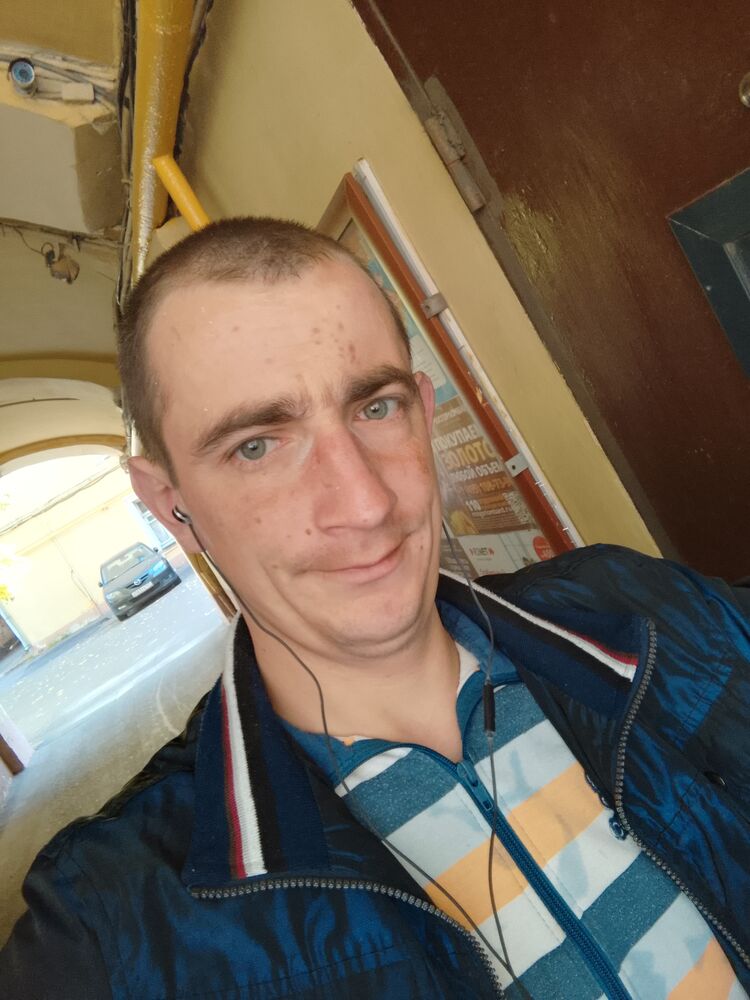  ,   Dmitry, 32 ,   ,   