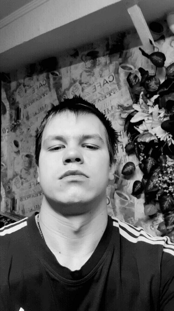  20714967  Kirill, 26 ,    