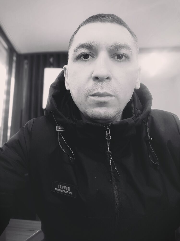  48730177  , 40 ,     