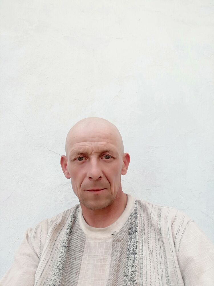  46460487  , 44 ,    