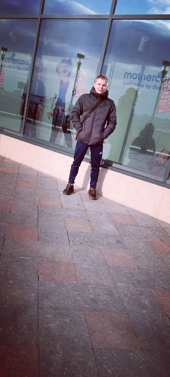  ,   Nikolis, 27 ,   ,   