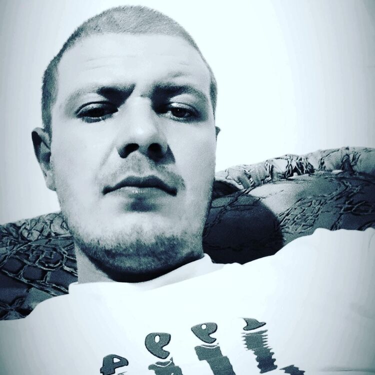  15673227  , 34 ,     