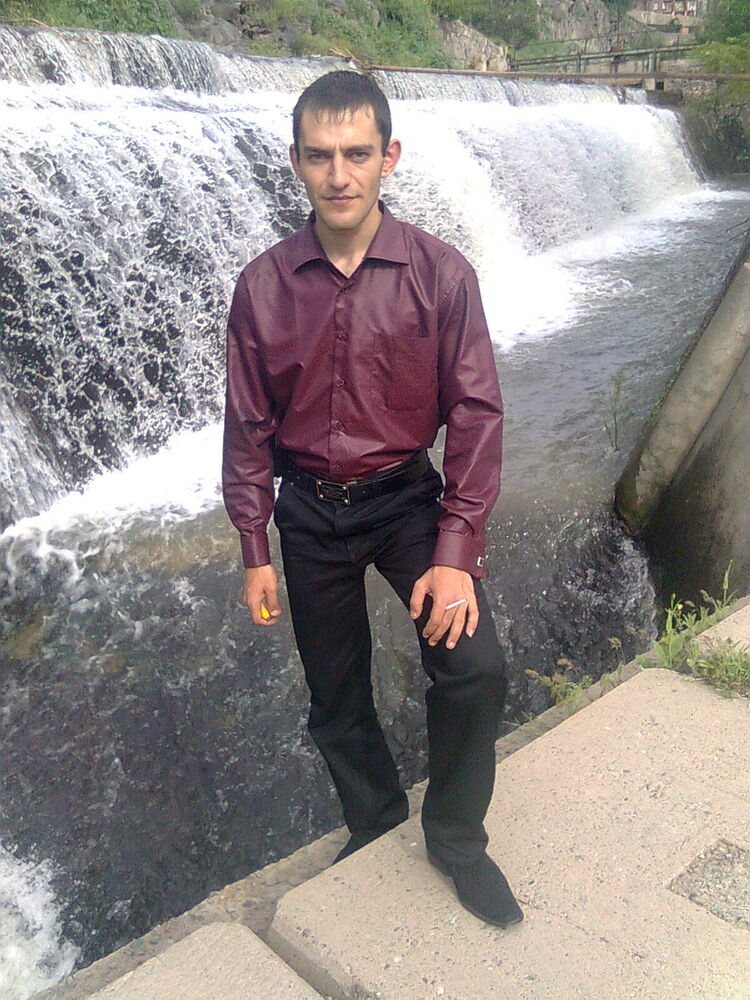  ,   Tigran, 36 ,   