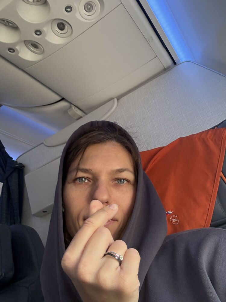  ,   Kat, 33 ,   ,   , c 