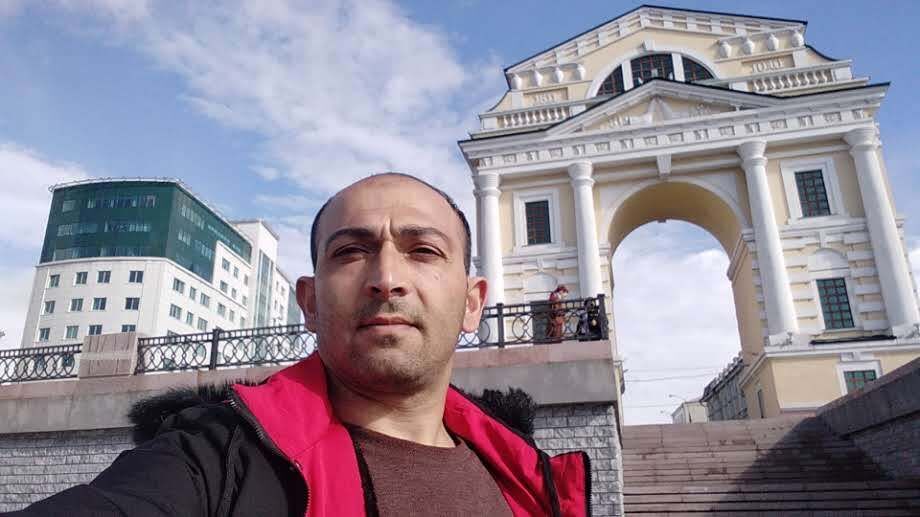  47861717  Coskun, 43 ,    
