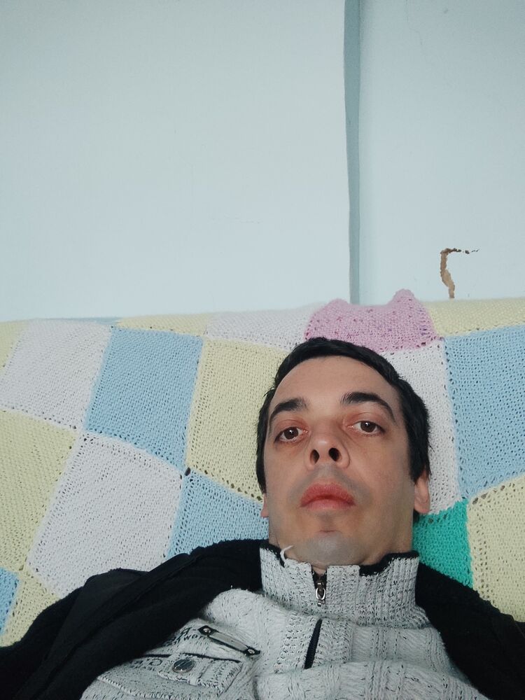  46989267  Sergei, 39 ,    