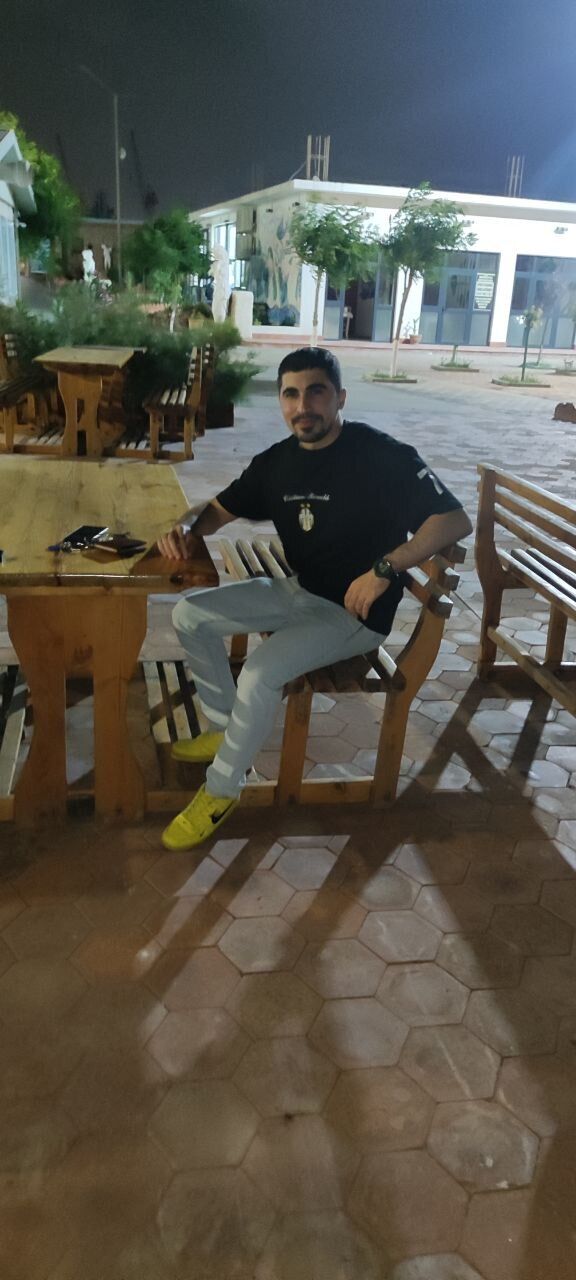  42844207  Zaur, 34 ,    
