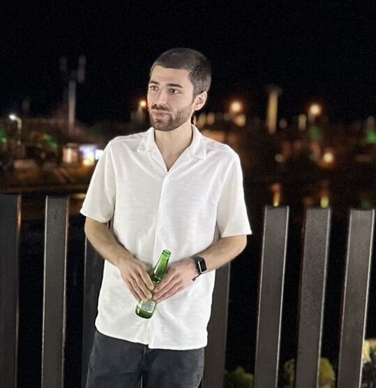  54520137  Grisha, 30 ,    