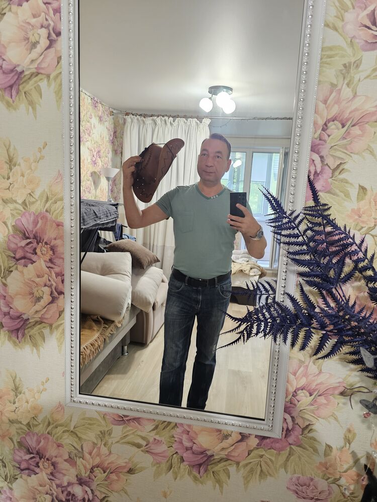  52795687  , 49 ,    