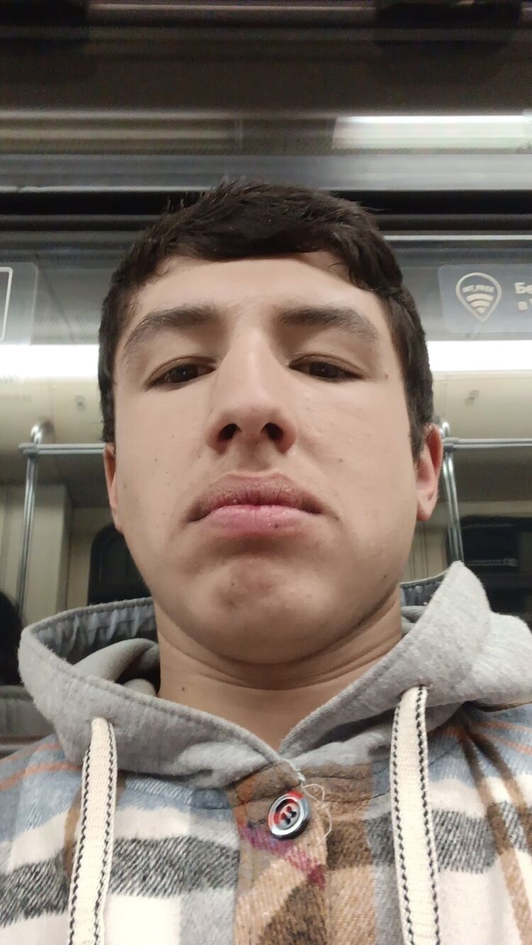  49657527  , 22 ,    