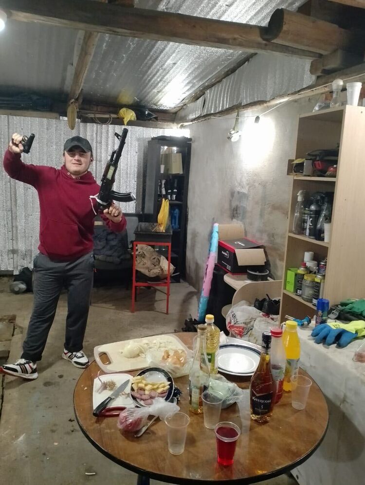  ,   Parviz, 21 ,   ,   