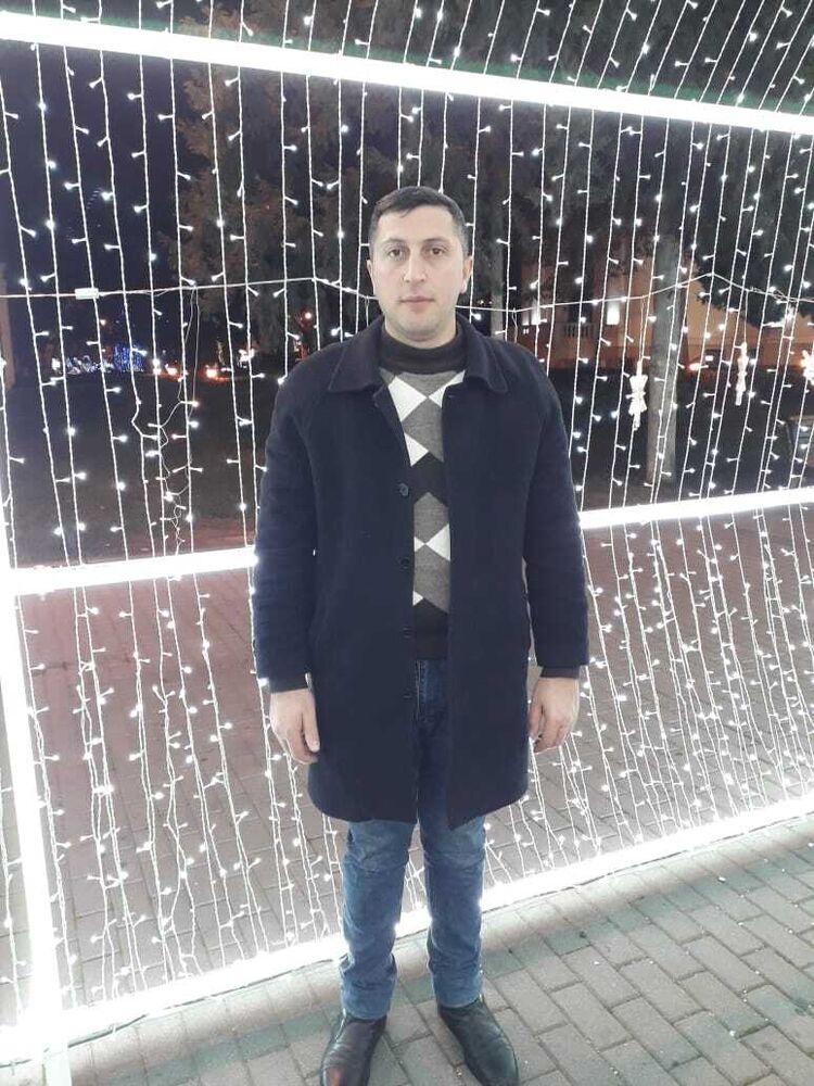  45483477  Namiq, 29 ,    