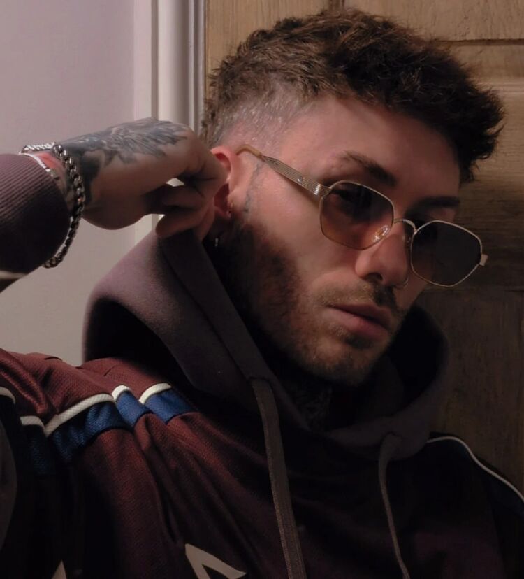 ���� 56071817 ������� ������, 44 ����, ���� ���������� � �����-����������