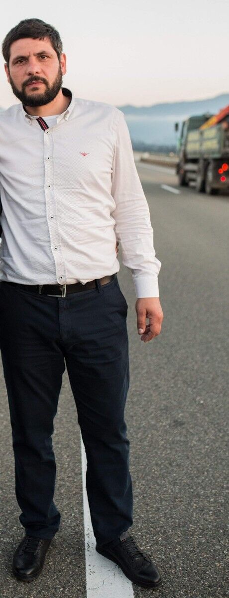  15004317  Irakli, 39 ,    