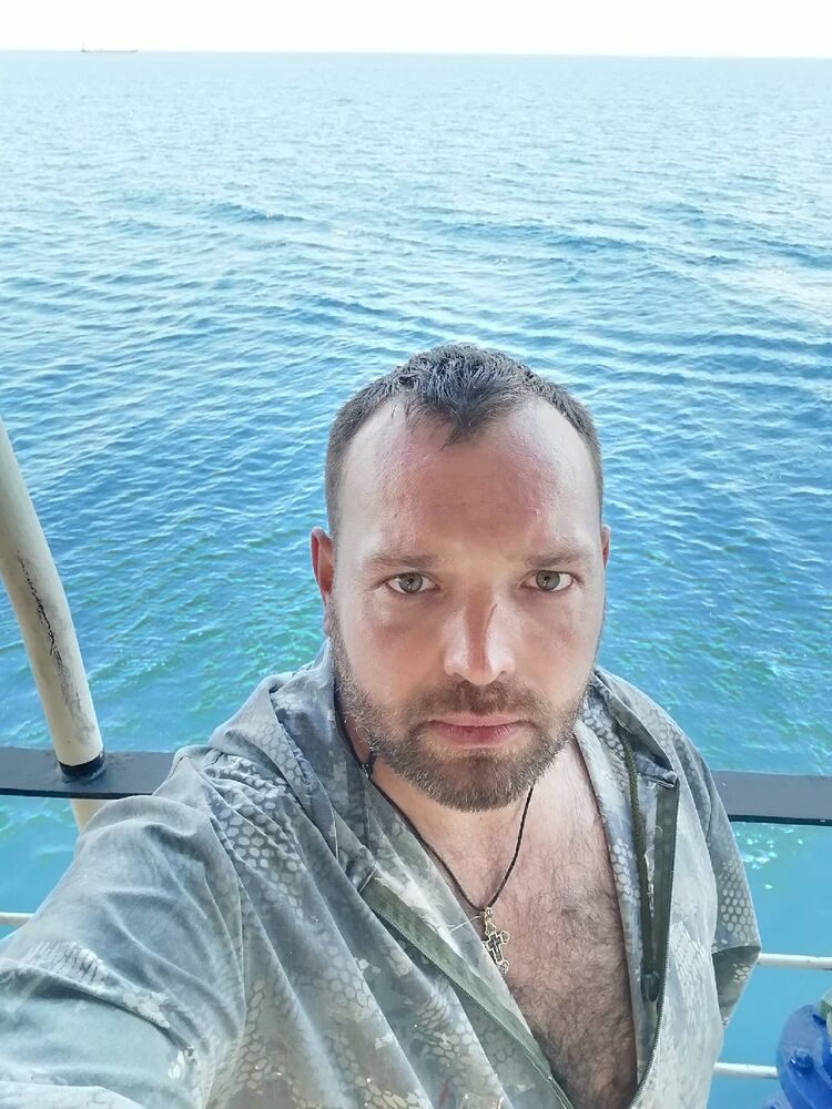  33207847  , 38 ,    --