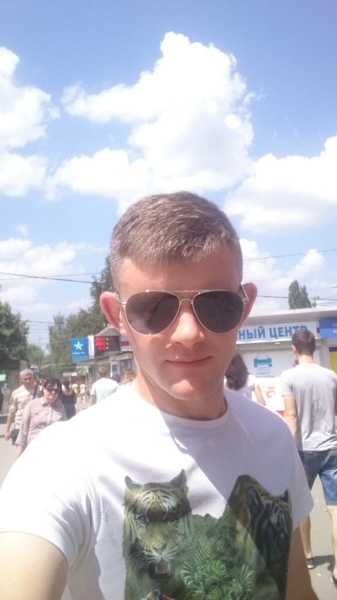  10230927  Vitalii, 35 ,    