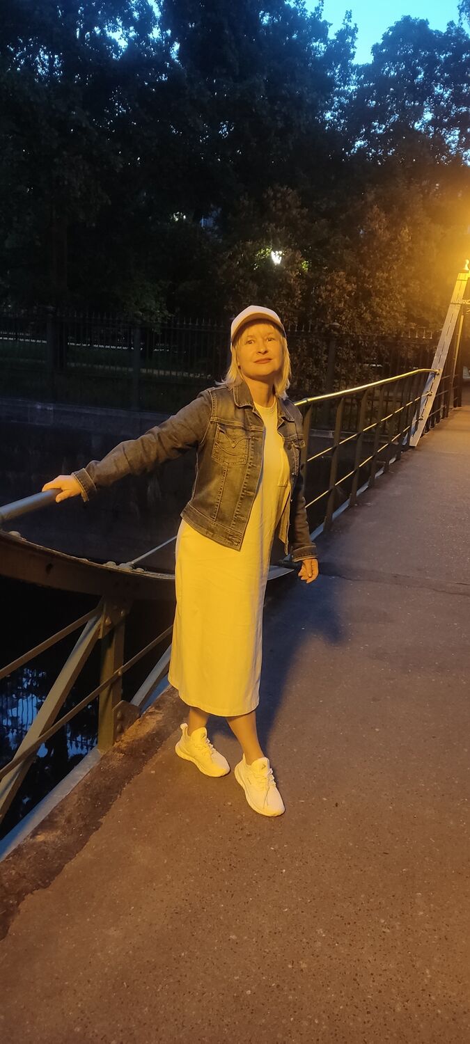  -,   , 44 ,     