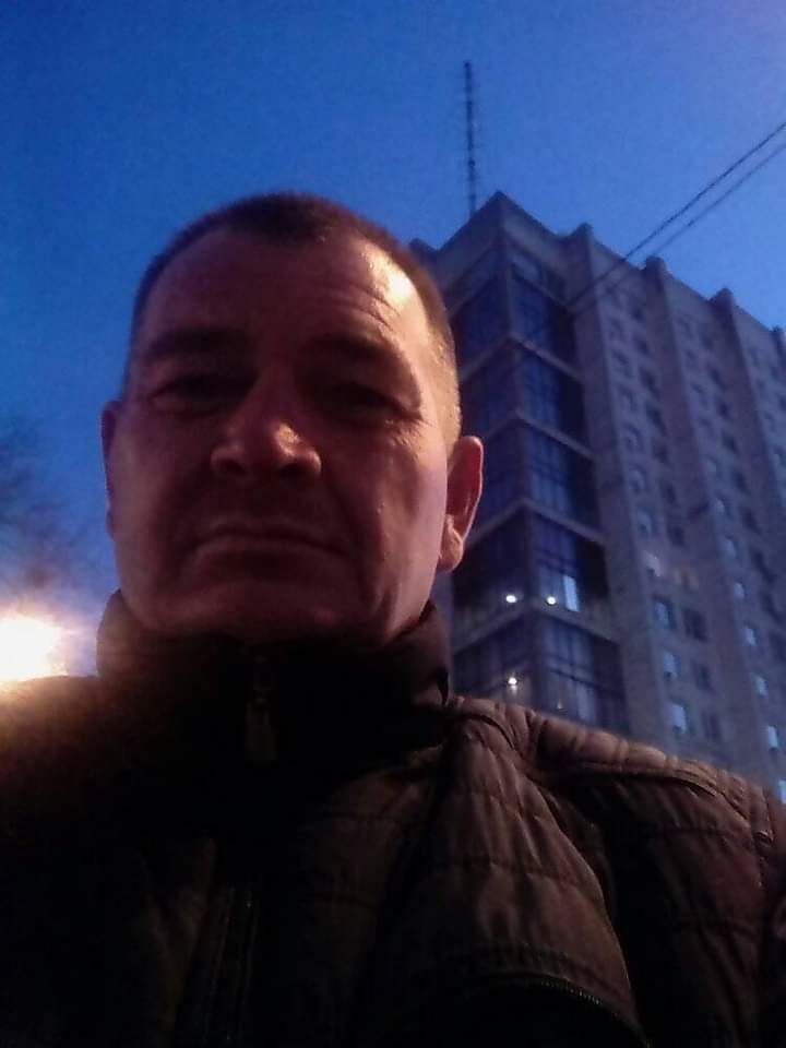  32368917  , 52 ,    