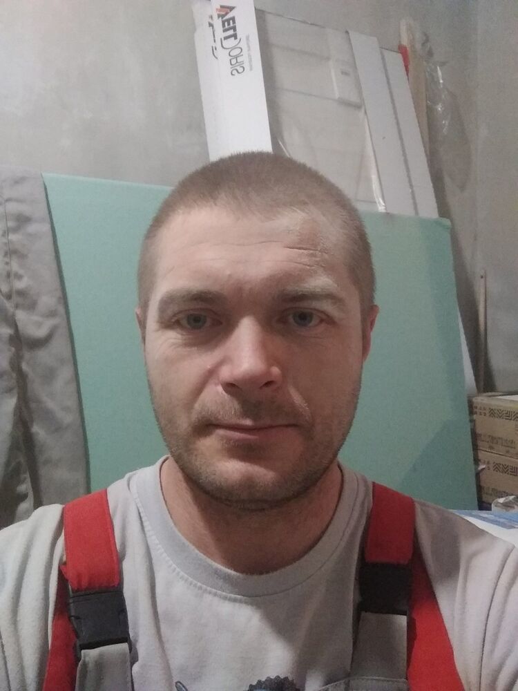  18727637  , 43 ,    