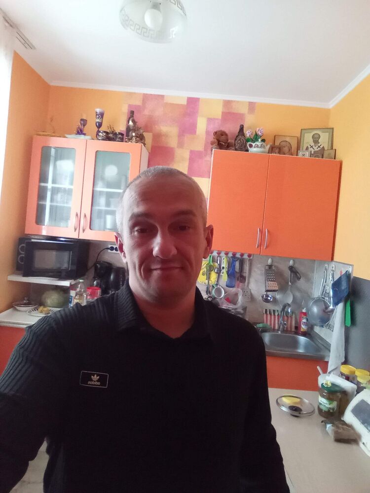  43950197  Nikolay, 43 ,    