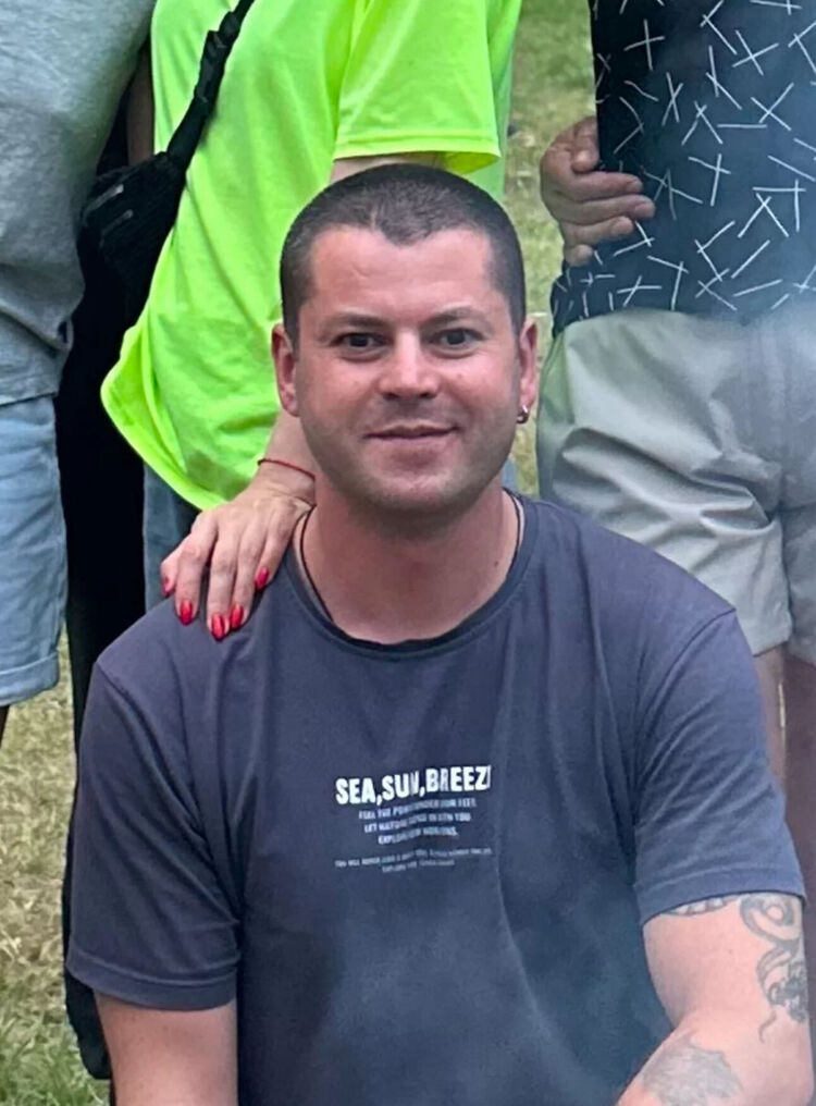  ,   Dmitriy, 40 ,   ,   