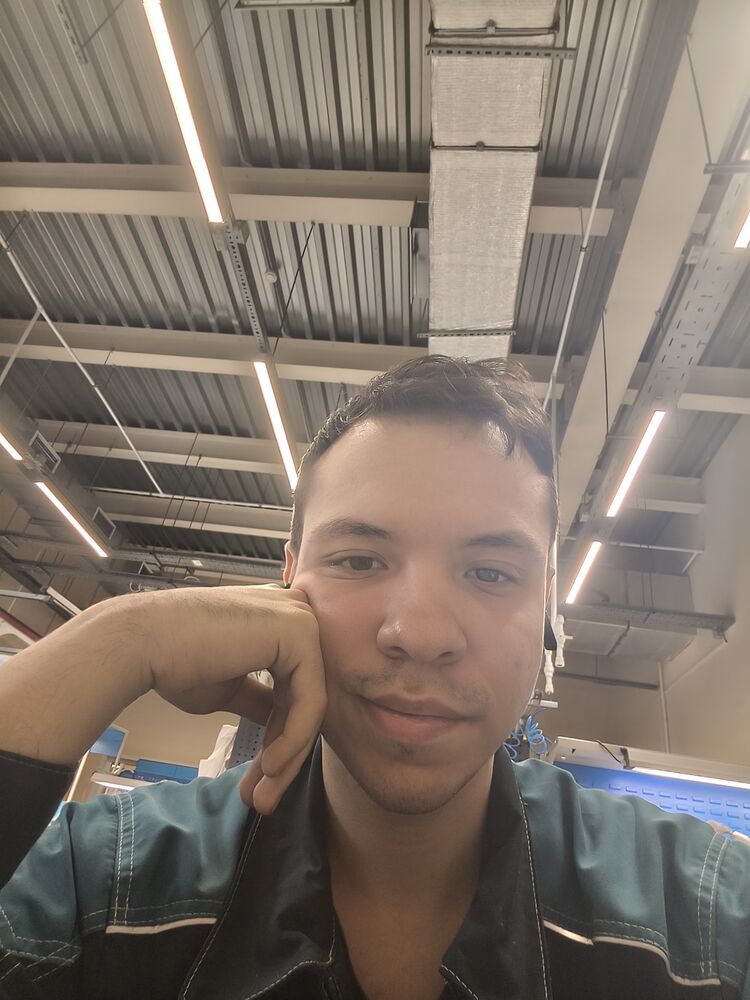  51068667  , 25 ,    