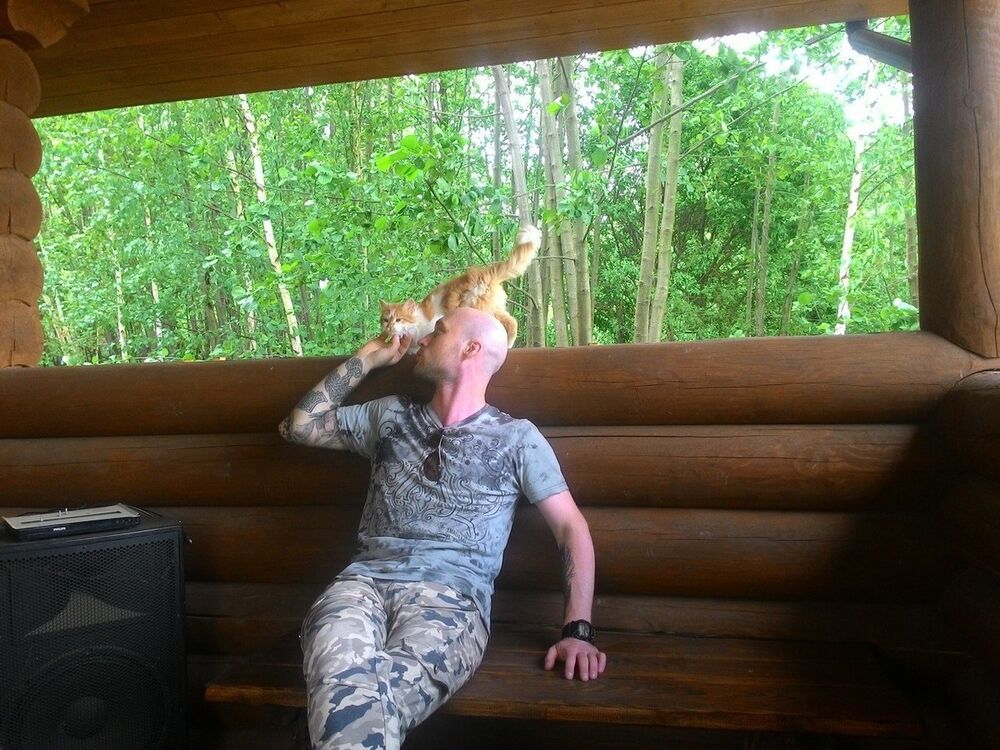  ,   Eoin, 36 ,   , 