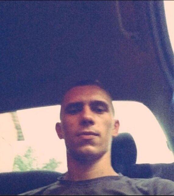  16427717  Igor, 30 ,    