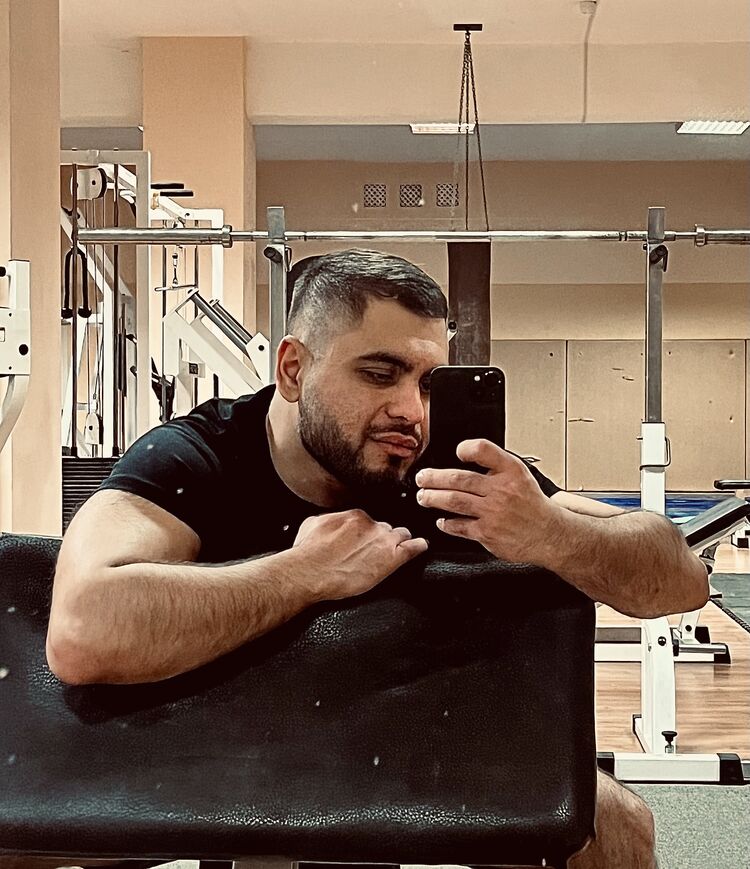  43930717  , 27 ,    