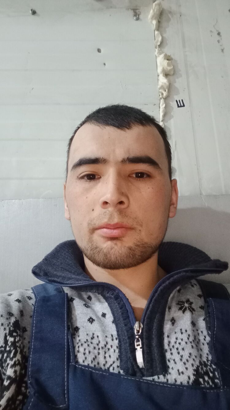  49200377  Abdulaziz, 26 ,    