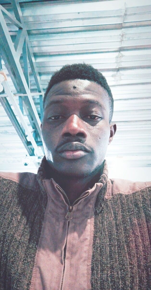  ,   Alieu, 33 ,   ,   , c 