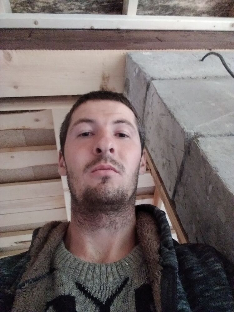  43488437  , 25 ,    -