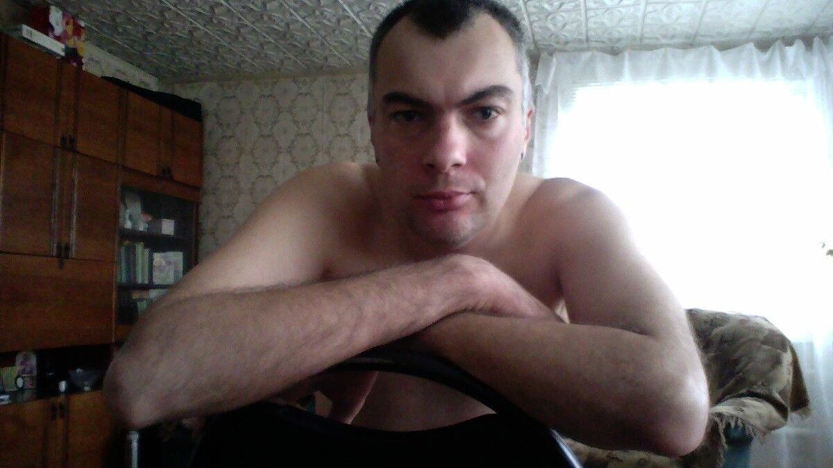 10023277   Sex, 40 ,    