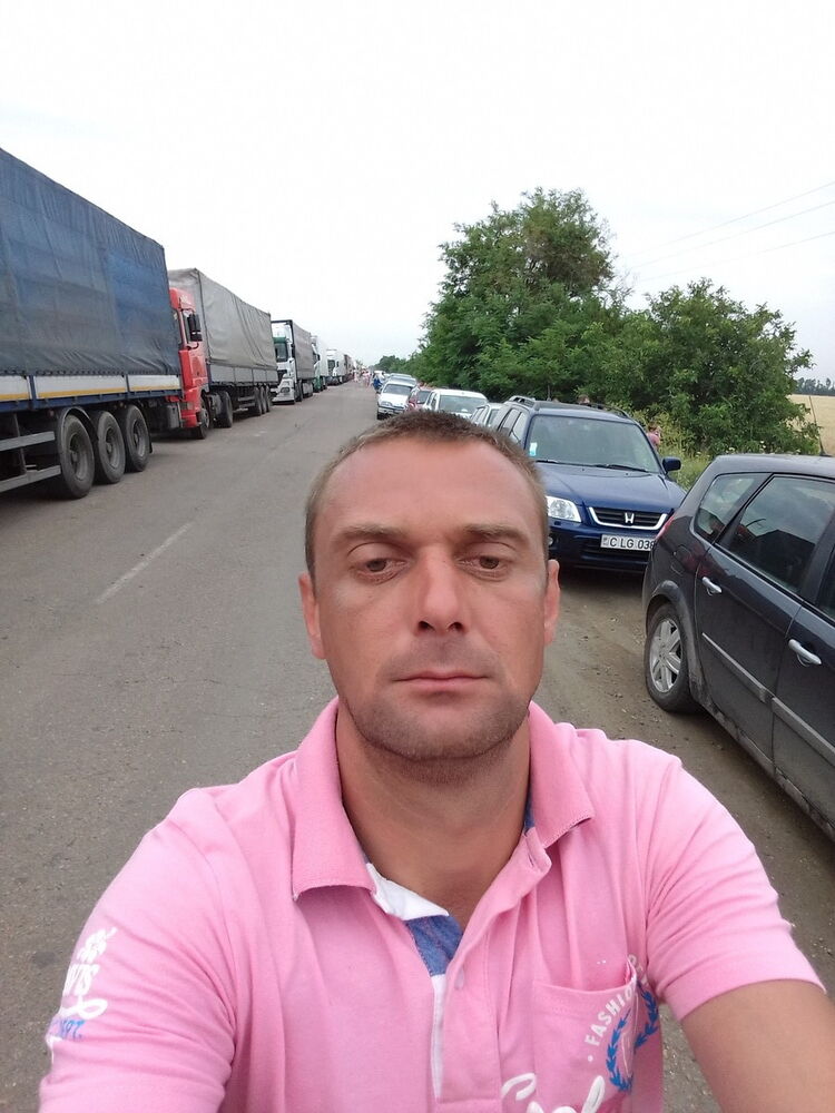  9992107  Igor, 45 ,    