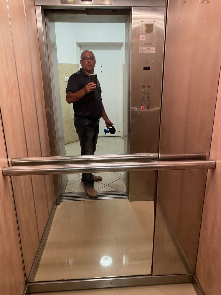  21260387  Eli, 58 ,    Mount Sinai
