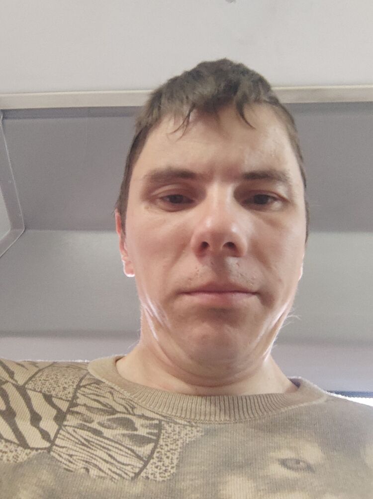  ,   Igor, 35 ,   ,   