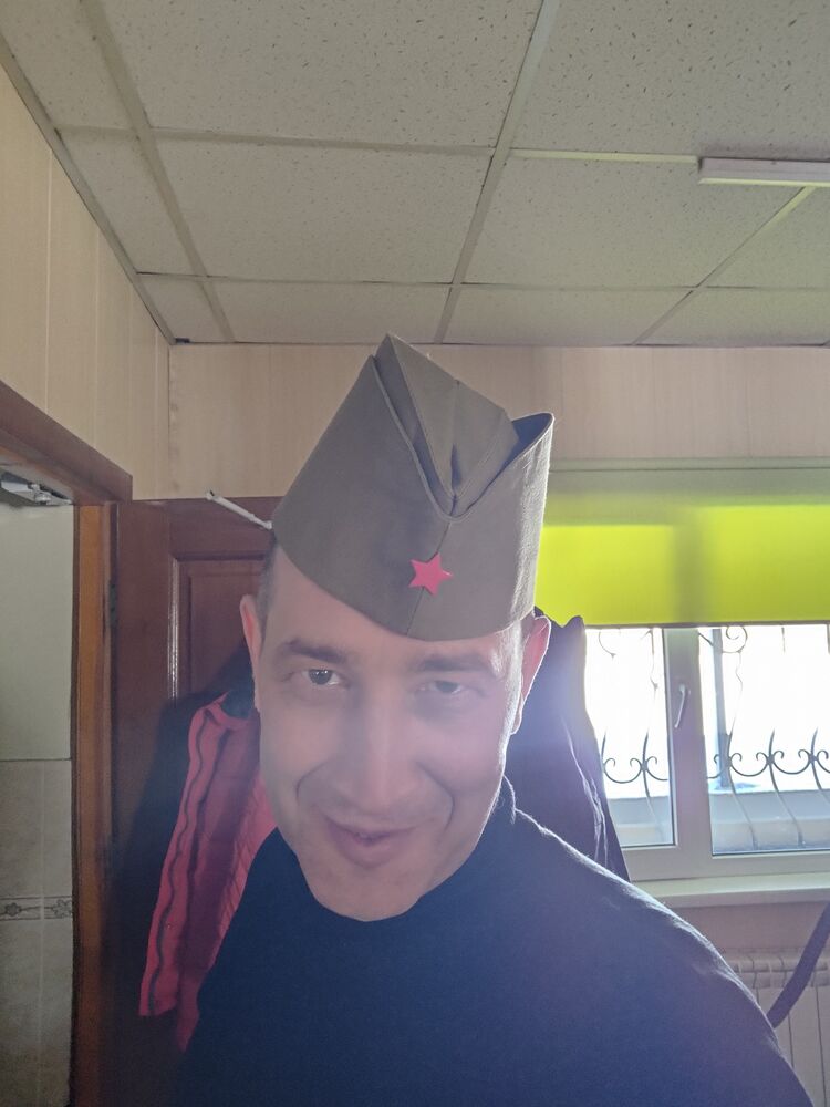  43931857  , 45 ,    