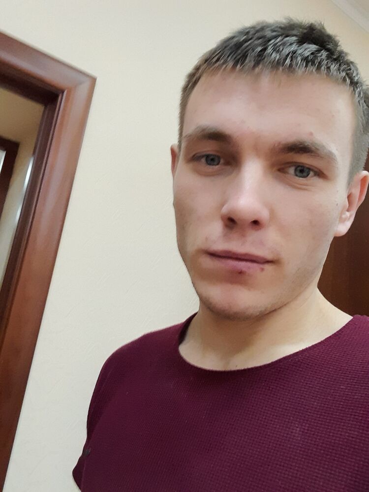  30474367  Vladislav, 25 ,    