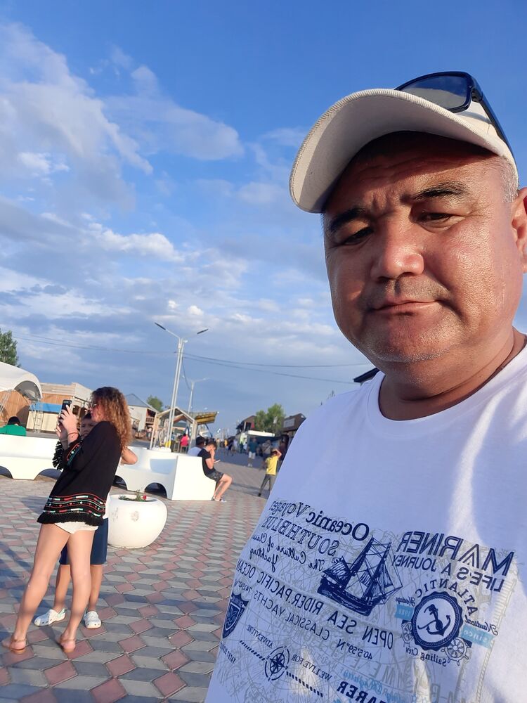  30858047  , 51 ,    