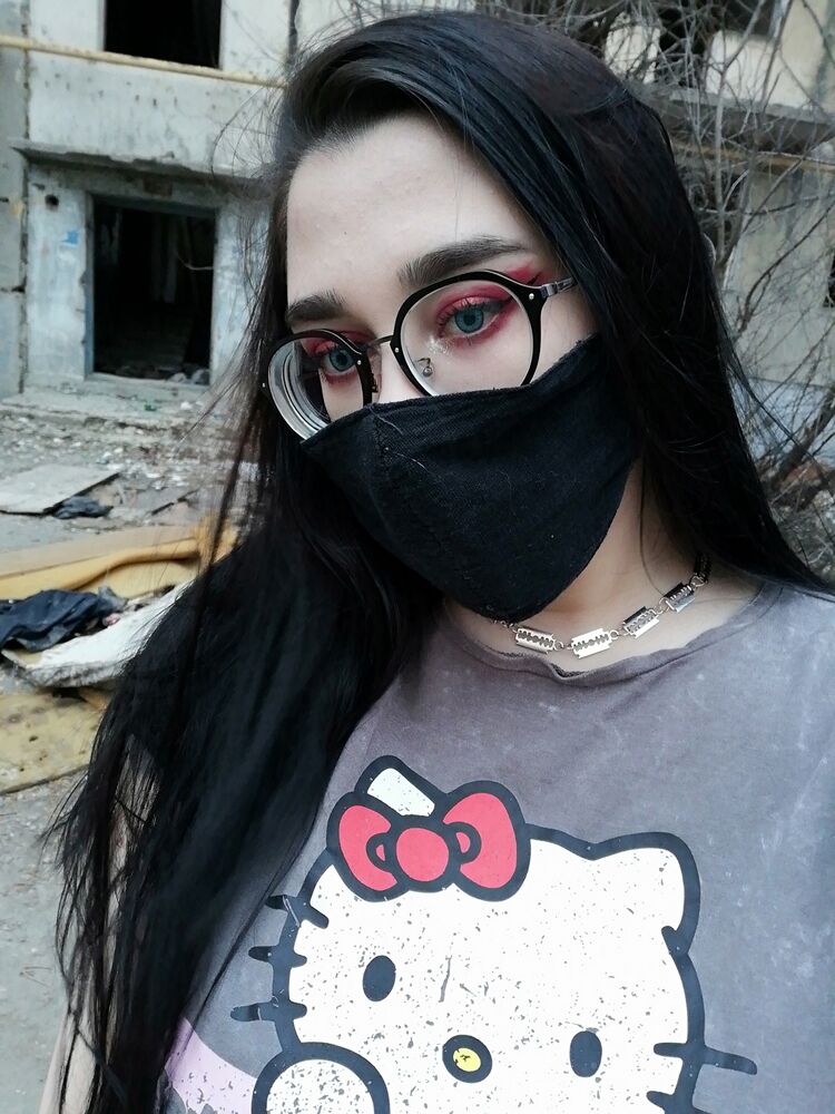  -,   , 22 ,   