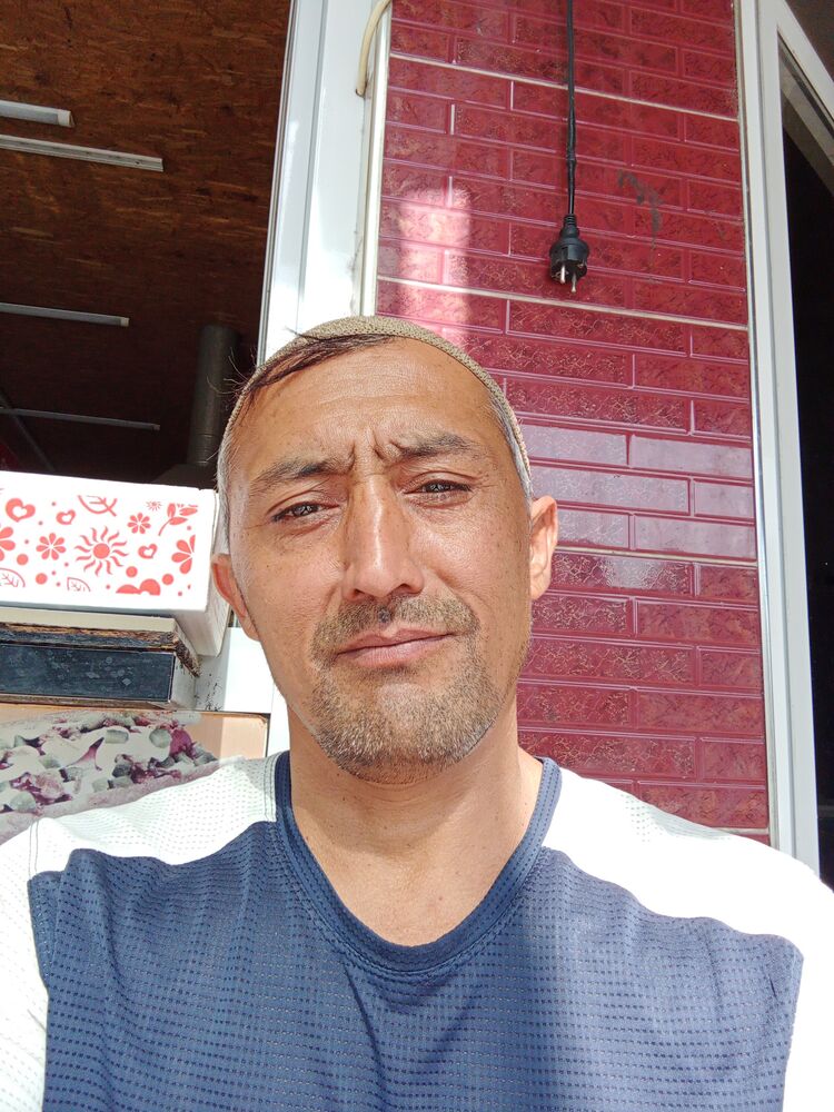  37201057  Ali, 47 ,    -