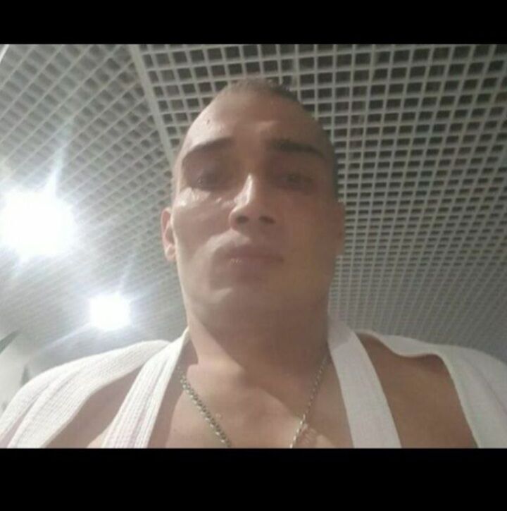  48310537  , 35 ,    --